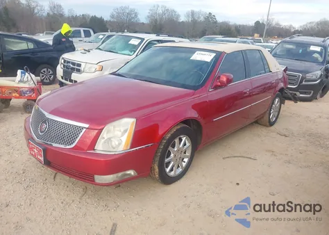 2011 Cadillac Dts Luxury Collection z USA, uszkodzony, nr VIN 1G6KD5E62BU103684